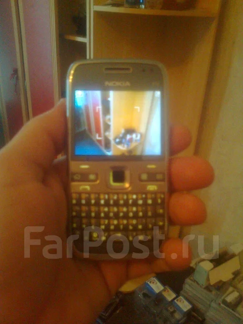 Nokia E72. �/� ����