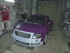 Audi TT ����