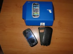 Nokia C7-00 ����