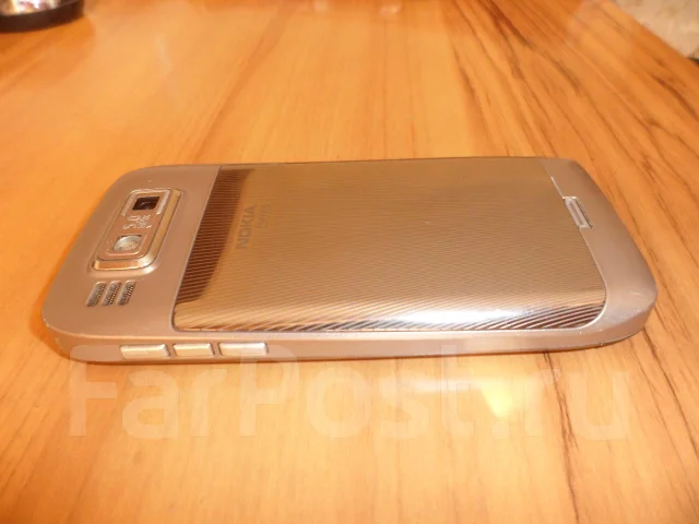 Nokia E72. �/� ����