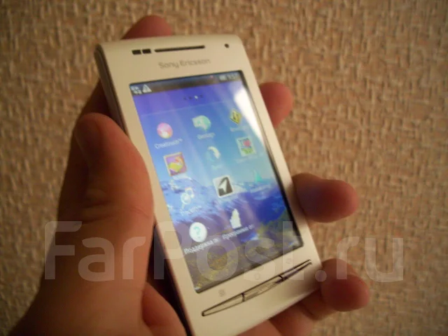 Sony Ericsson Xperia X8. �/� ����