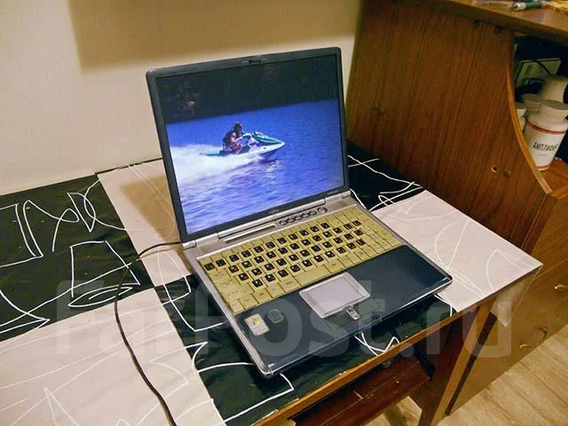 Fujitsu LIFEBOOK. 1����, ��� 256 �� � ������, ���� 10��� ����