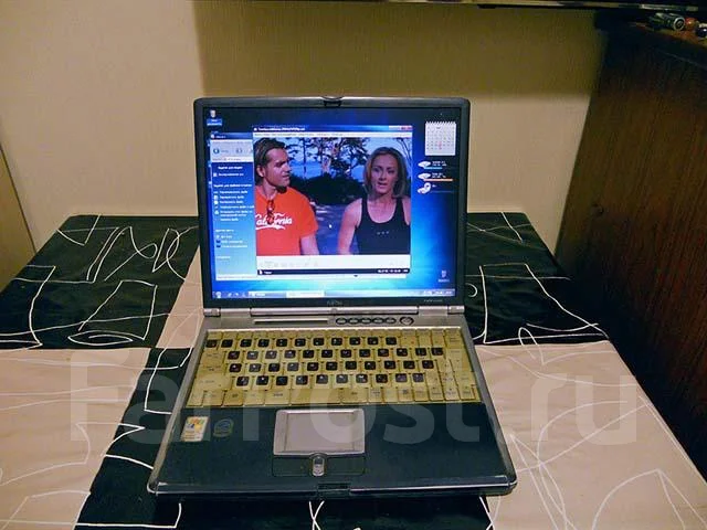 Fujitsu LIFEBOOK. 1����, ��� 256 �� � ������, ���� 10��� ����
