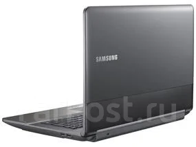 Samsung RC720. 2,3����, ��� 4 ��, ���� 500���, WiFi: 1, Bluetooth: 1, ����������� �� 3��. ����