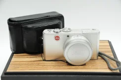 Leica D-Lux 3. 10 - 14.9 ��, ���: 4� ����