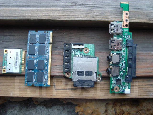 ASUS Eee PC 1001HA. 160����, ��� 2048 ��, ���� 120���, WiFi: 1 ����