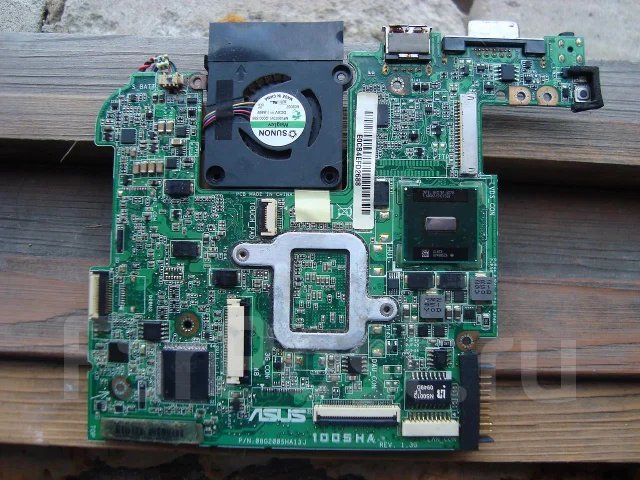 ASUS Eee PC 1001HA. 160����, ��� 2048 ��, ���� 120���, WiFi: 1 ����