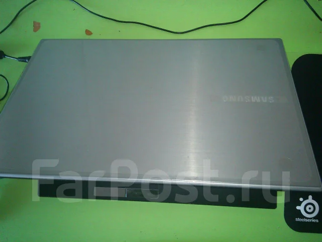 Samsung 305V5A. 2,2����, ��� 4 ��, ���� 1 000���, WiFi: 1, Bluetooth: 1, ����������� �� 4��. ����