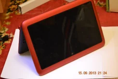 DELL Inspiron Duo 1090. 1,5����, ��� 2048 ��, ���� 60���, WiFi, Bluetooth ����
