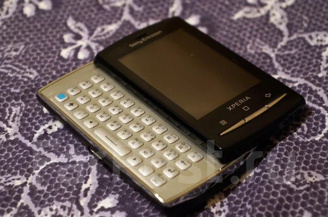 Sony Ericsson Xperia X10 mini pro. �/� ����
