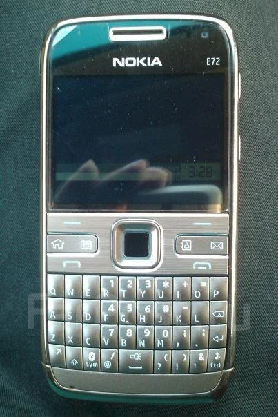 Nokia E72. �/� ����