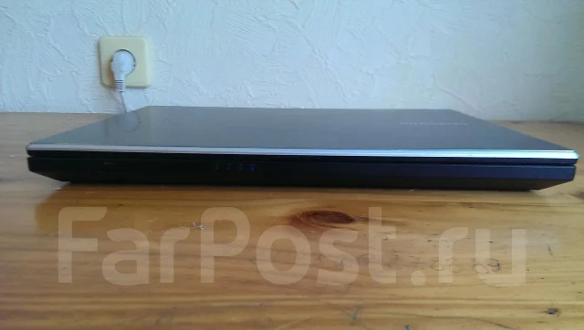 Samsung 305V5A. 2,2����, ��� 4 ��, ���� 1 000���, WiFi: 1, Bluetooth: 1, ����������� �� 5��. ����