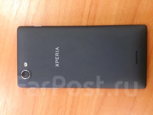 Sony Xperia J ����