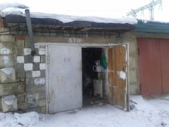 Продам гараж напротив пивзавода Син. года коп.114. бульвар Рябикова 11, р-н Свердловский, 33 кв. м., электричество, подвал. Вид изнутри