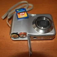 Fujifilm FinePix AV100. 10 - 14.9 �� ����