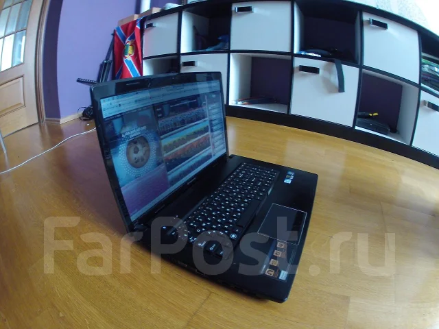 Lenovo G780. ��� 2048 ��, ���� 300���, WiFi: 1 ����
