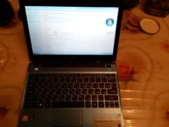 Acer Aspire One. ��� 2048 ��, ���� 452 ��, WiFi, Bluetooth, ����������� �� 5 �.