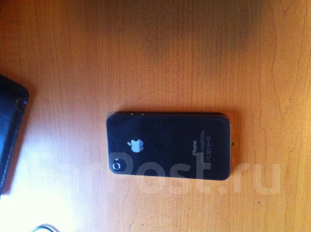 Apple iPhone 4 ����