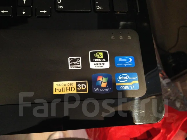 Sony VAIO VPC-F23Z1R. 2,2����, ��� 8 ��, ���� 750���, WiFi: 1, Bluetooth: 1, ����������� �� 3��. ����