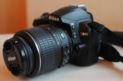 Nikon D3000 Kit. 10 - 14.9 �� ����