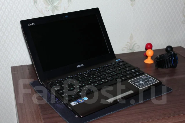 ASUS Eee PC 1025C. 1,8����, ��� 2048 ��, ���� 250���, WiFi: 1, Bluetooth: 1, ����������� �� 8��. ����