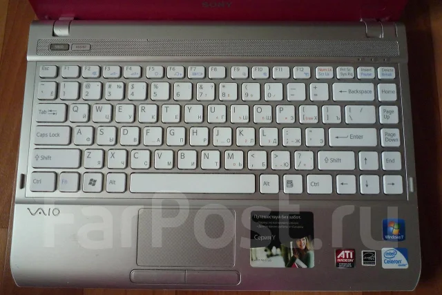 Sony VAIO VPC-Y21M1R. ��� 4 ��, ���� 320���, WiFi: 1, Bluetooth: 1, ����������� �� 3��. ����