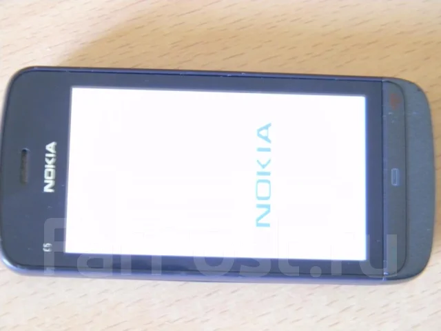 Nokia C5-06. �/� ����