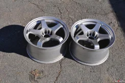 URAS. 9.5x17", 5x114.3, ET15 ����