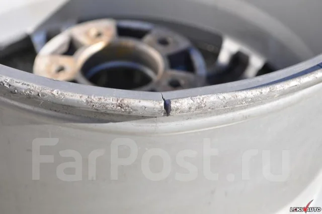 URAS. 9.5x17", 5x114.3, ET15 ����
