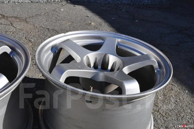 URAS. 9.5x17", 5x114.3, ET15 ����