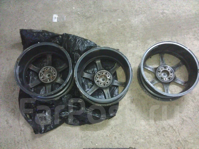 RAYS Gram Lights. 7.0x17", 5x100, ET-50 ����