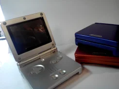 Nintendo Game Boy Advance ����