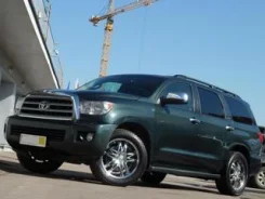 Toyota Sequoia. ��� ����� �� ������ ����