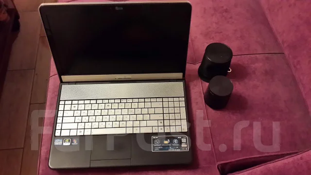 ASUS N55SF. 2,4����, ��� 6 ��, ���� 750���, WiFi: 1, Bluetooth: 1, ����������� �� 3��. ����
