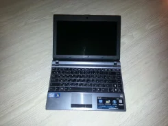 ASUS U24E. 2,5����, ��� 4 ��, ���� 500���, WiFi, Bluetooth, ����������� �� 12��.