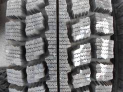 Goodyear Ice Navi Van. Всесезонные, 2010 год, износ: 10%, 4 шт