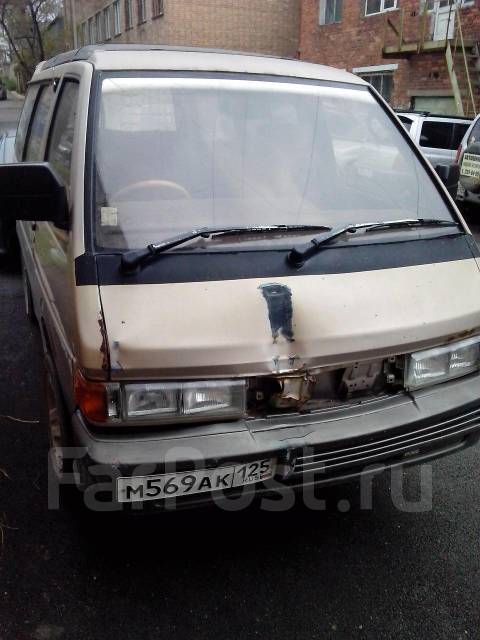 Nissan largo 1990