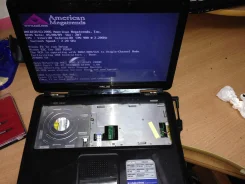 ASUS K40IN. 2,2����, ��� 2048 ��, WiFi ����