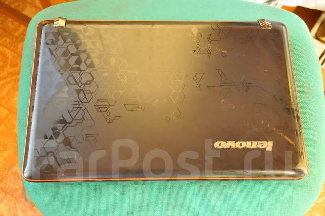 Lenovo IdeaPad Y560. 1,6����, ��� 4 ��, ���� 500���, WiFi: 1, Bluetooth: 1 ����