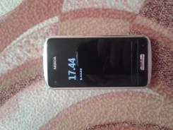 Nokia C6-00
