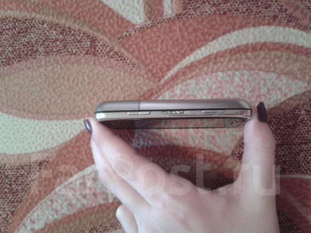 Nokia C6-00 ����
