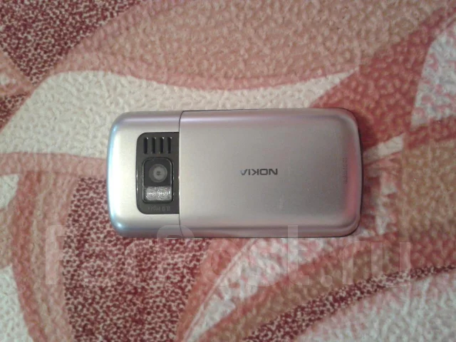Nokia C6-00 ����