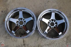 URAS. 8.0x17", 5x114.3, ET30 ����