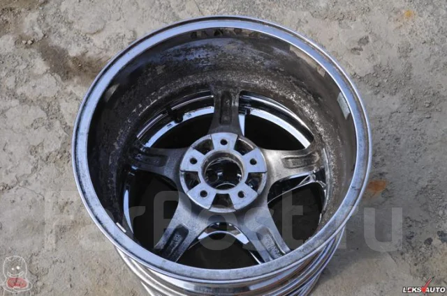 URAS. 8.0x17", 5x114.3, ET30 ����