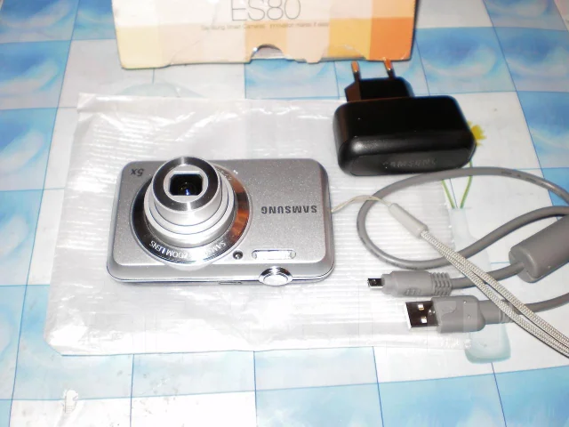 Samsung ES80. 10 - 14.9 ��, ���: 5� ����