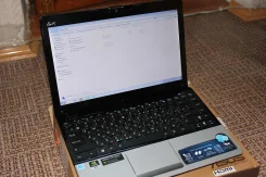 ASUS Eee PC 1215N. 1,8����, ��� 4 ��, WiFi, Bluetooth, ����������� �� 7��. ����
