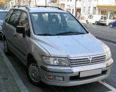 Mitsubishi Space Wagon ����