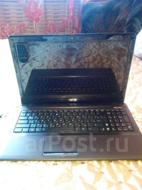 ASUS X52JE. 2,7����, ��� 4 ��, ���� 320���, WiFi: 1, ����������� �� 1��. ����