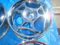 Gialla. 7.0x17", 4x114.3, 5x114.3, ET48, �� 72���. ����