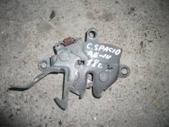 Замок капота. Toyota Corolla Spacio, AE111, AE111N, AE115 Двигатели: 7AFE, 4AFE